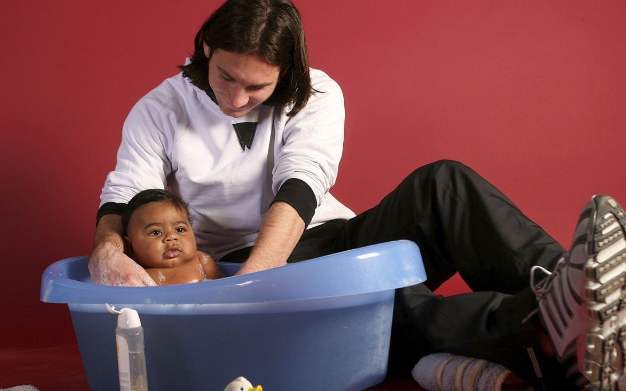 Messi ilə Yamalın ikonikfotosu